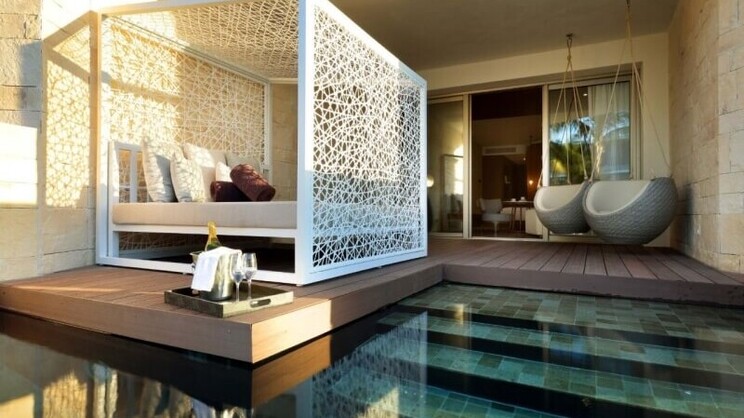 Junior Suite Swim Up